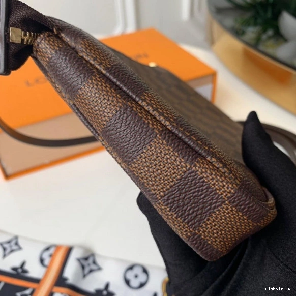 WIS Louis ACCESSOIRES POCHETTE Vuitton 0721